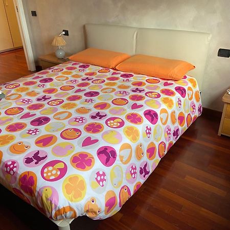 Casa Rino- Rho Fiera Apartment Екстериор снимка